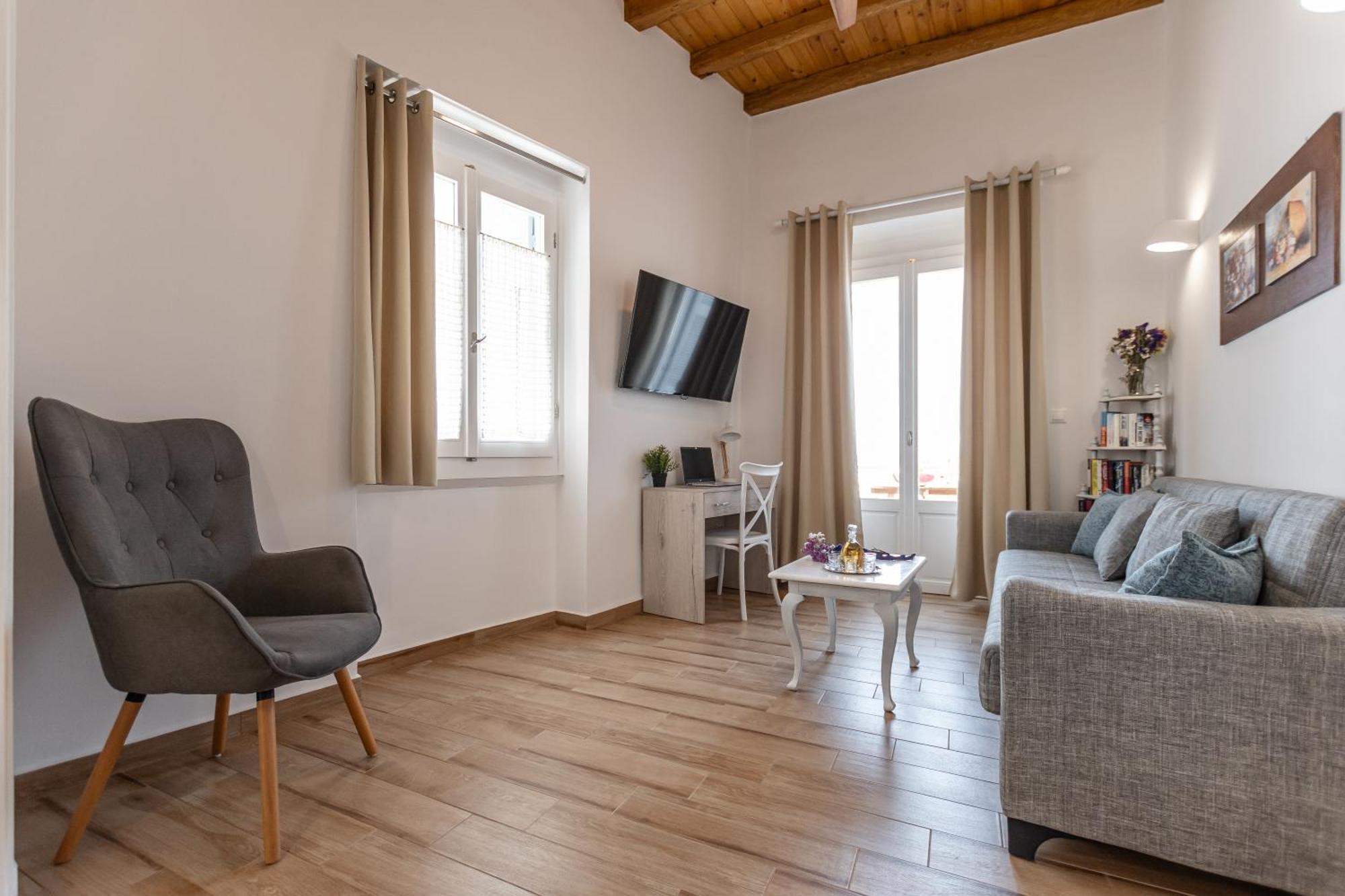 Naxos City Venetian Suites III מראה חיצוני תמונה